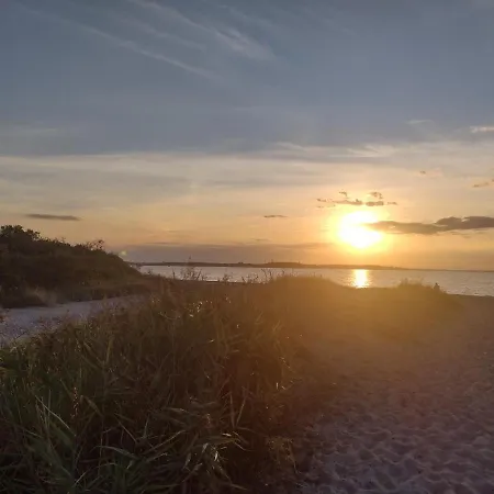 Nahe Der Ostsee Bei Luebeck * Lauen